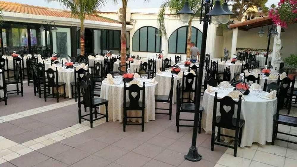 Hotel All'Antico Pozzo Barcellona Pozzo di Gotto Exterior foto